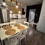 U Skrzatow Karkonoskich * קרפאז'